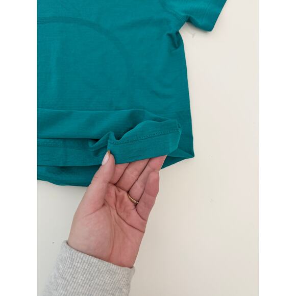 Lululemon teal short sleeve swiftly tech waist length - size 2 - Picture 4 of 6